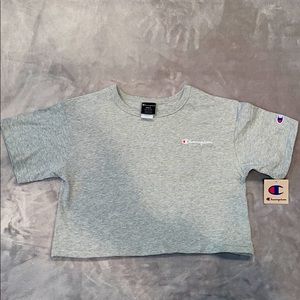 Cropped Champion Tee